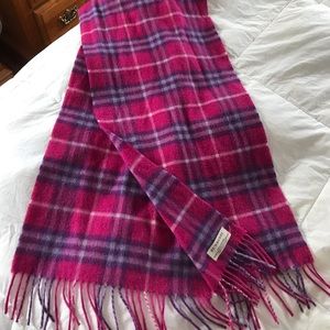 Beautiful 52” Burberry cashmere scarf in spring colors made in Scotland.